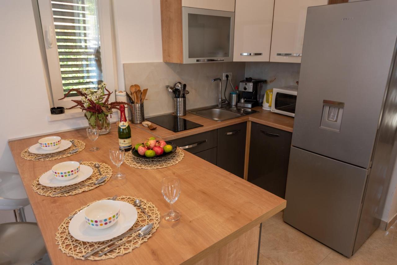 Apartman Tribunj Tribalj Екстериор снимка