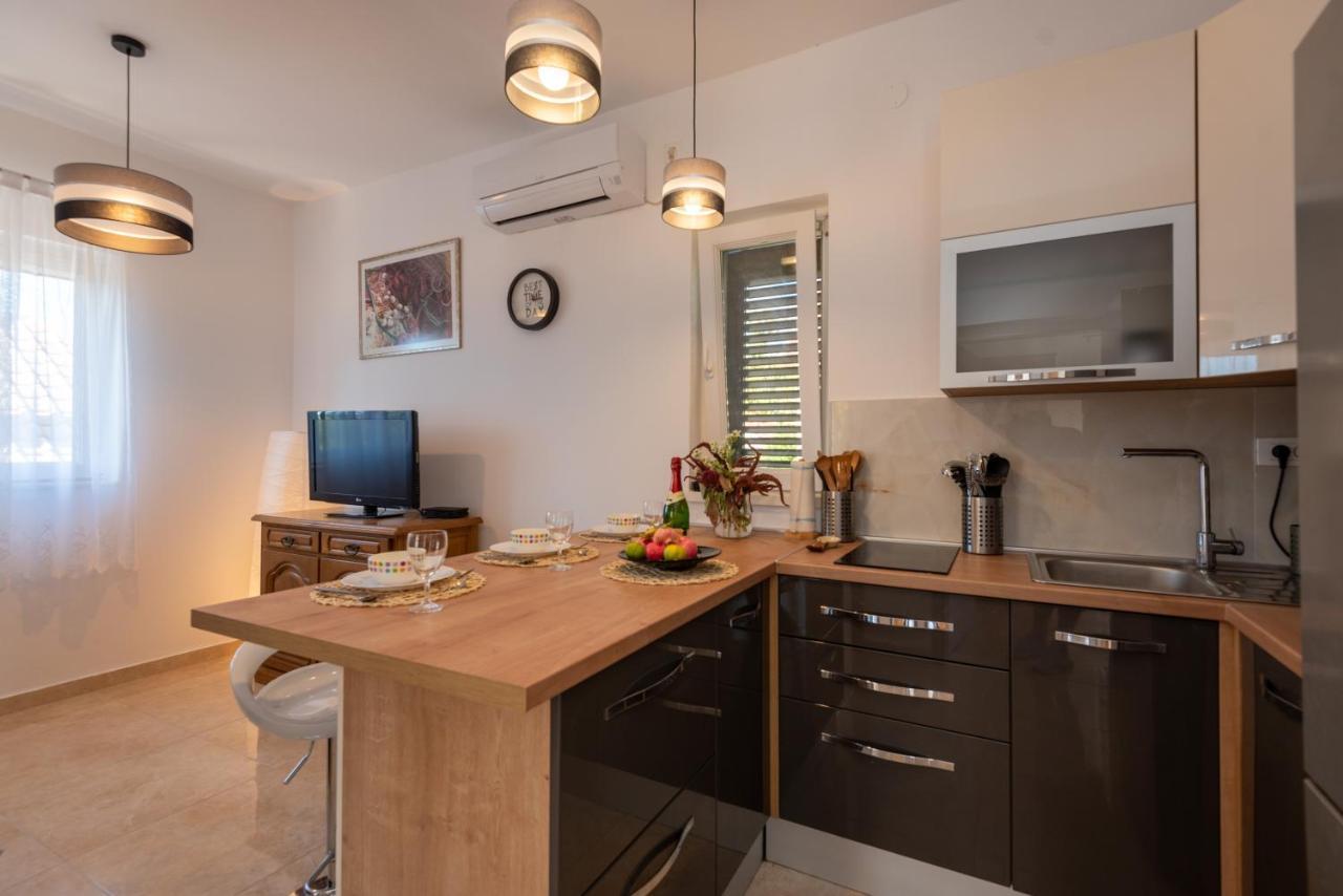 Apartman Tribunj Tribalj Екстериор снимка