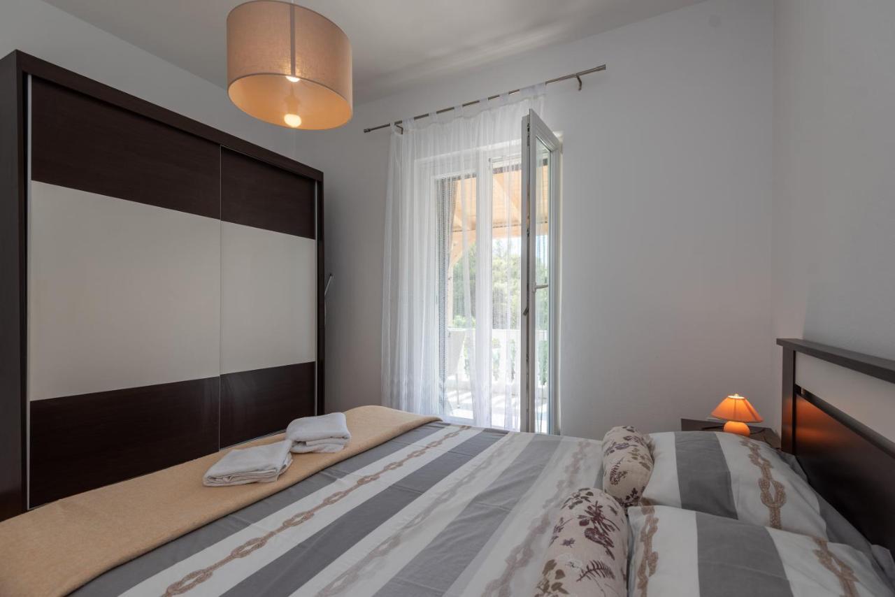 Apartman Tribunj Tribalj Екстериор снимка