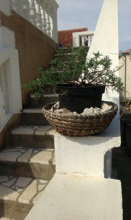 Apartman Tribunj Tribalj Екстериор снимка