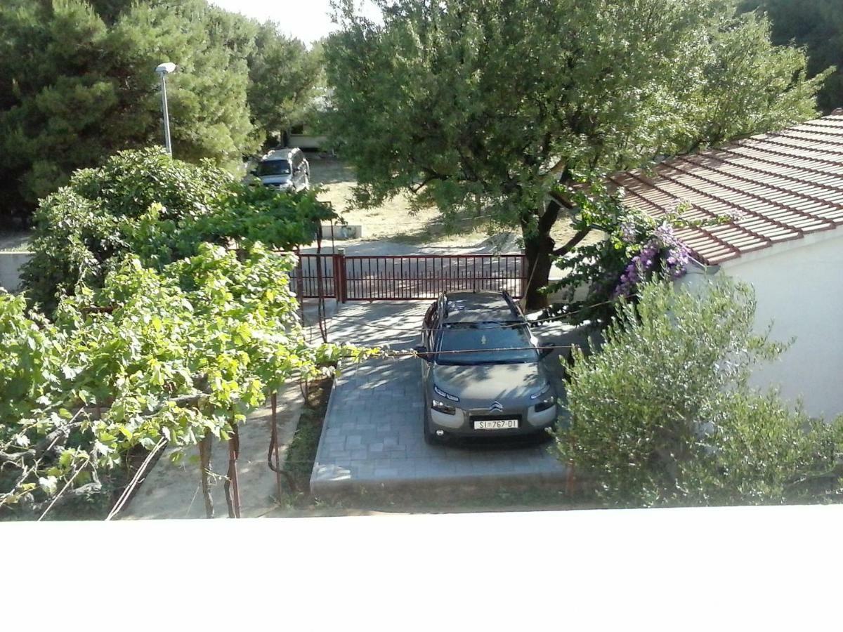 Apartman Tribunj Tribalj Екстериор снимка